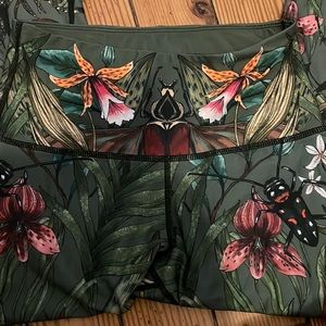 Yoga Democracy tights